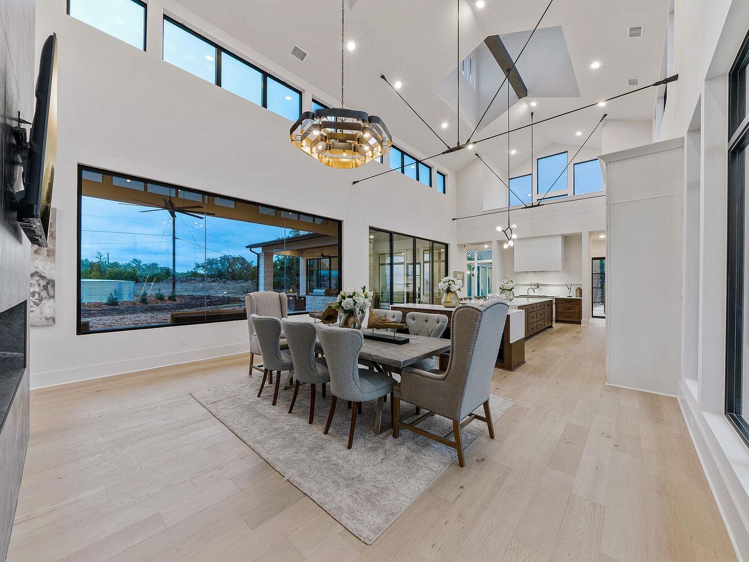 7505 E Us Highway 290 Johnson City, TX 78636 - Thumbnail 5