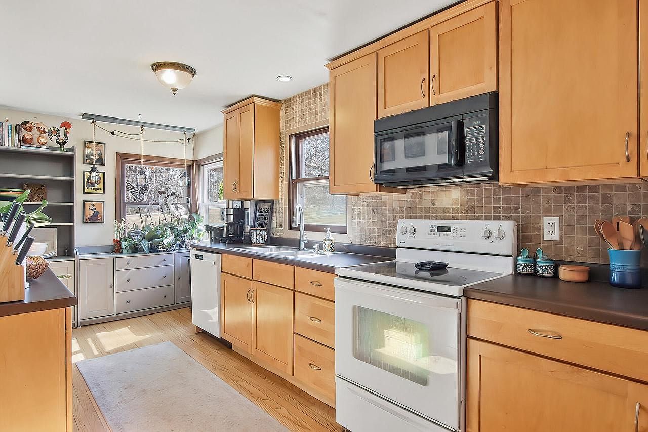 N2957 Marshall Ln Lake Geneva, WI 53147 - Thumbnail 5