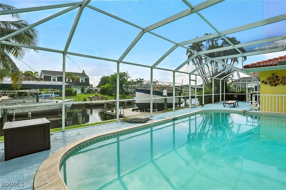 4558 Vinewood Cir North Fort Myers, FL 33903 - Thumbnail 5