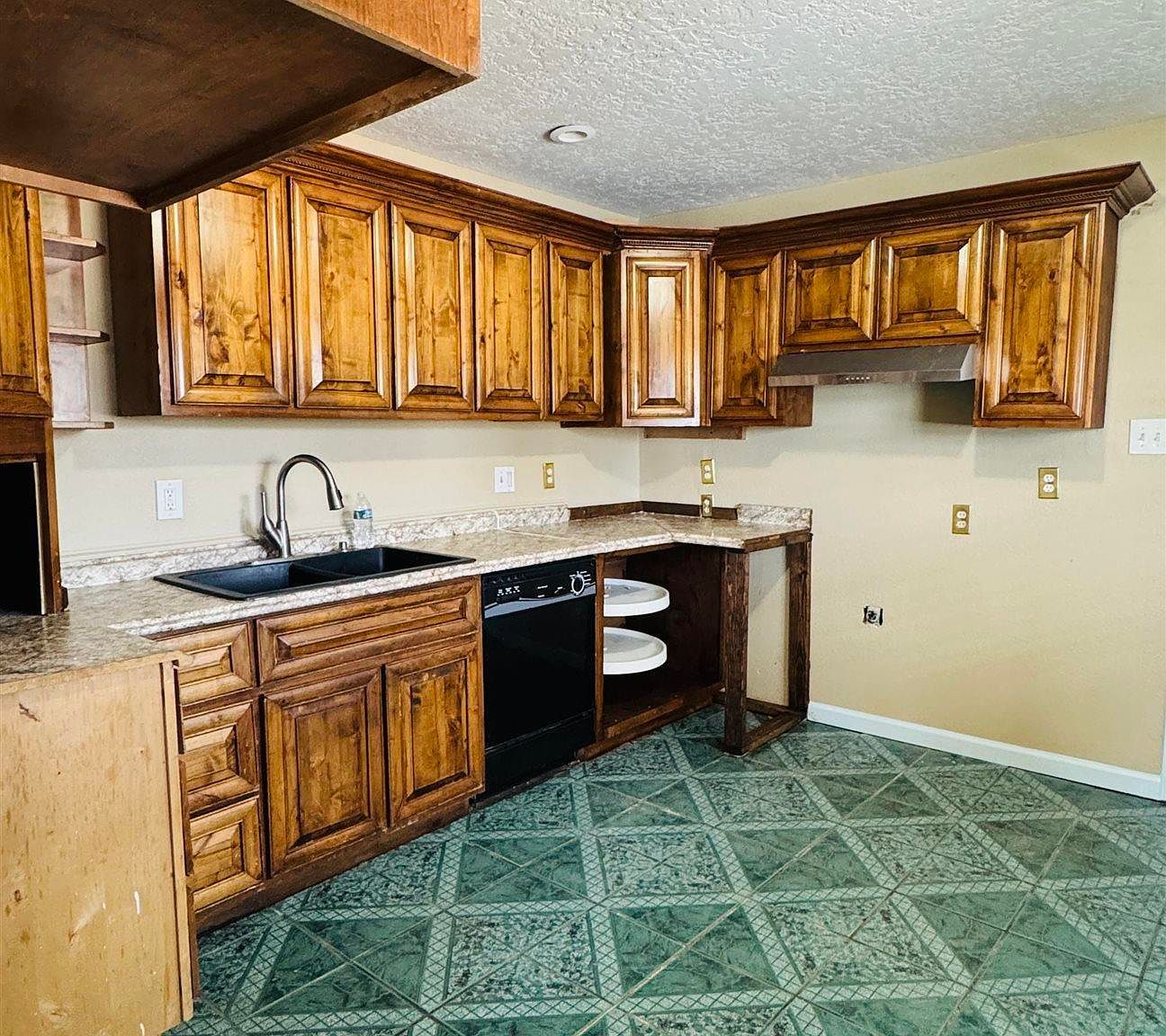 1327 S Perry Dr Hobbs, NM 88240 - Thumbnail 5