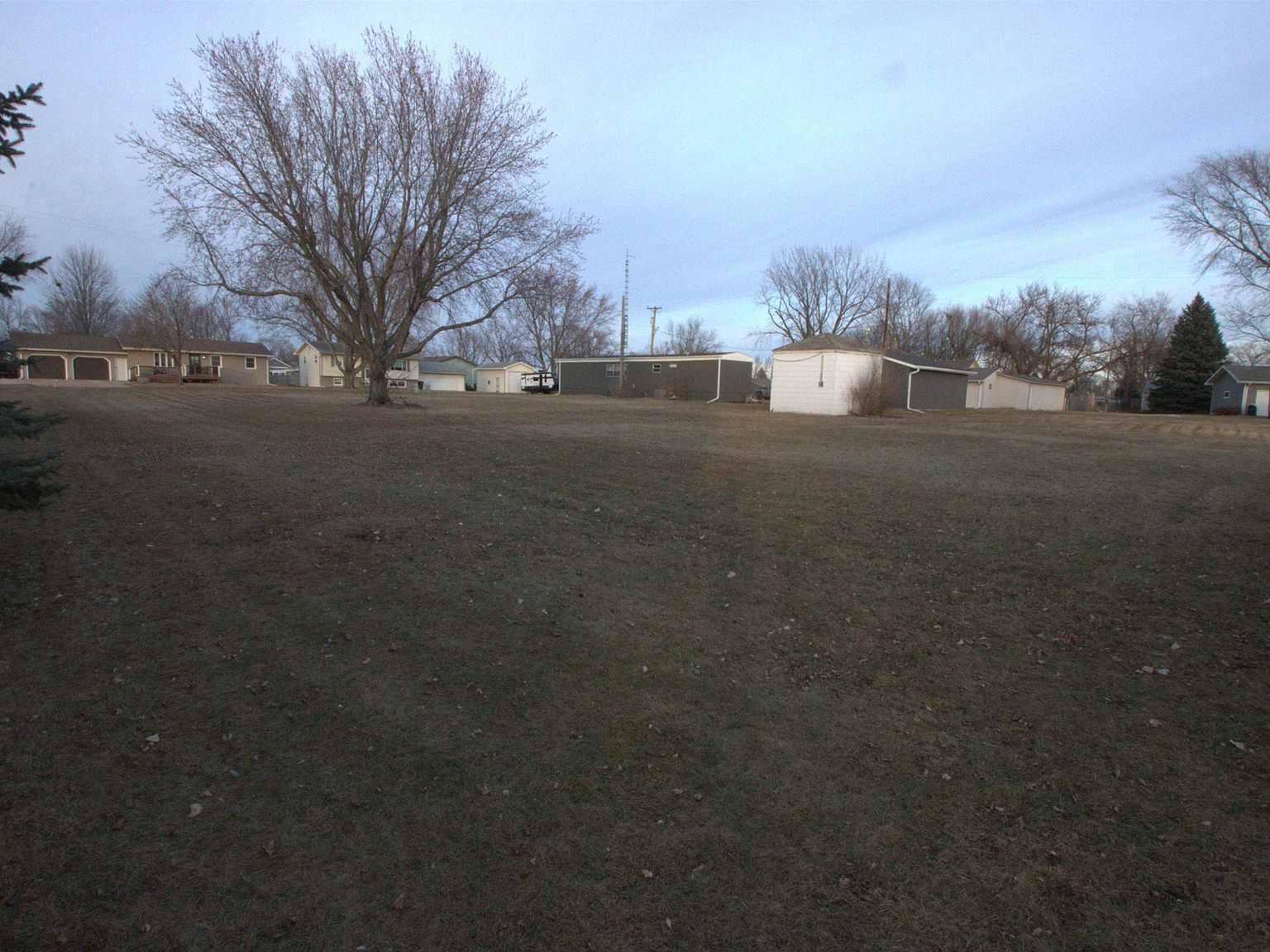 303 S Maple St Worthing, SD 57077 - Thumbnail 5