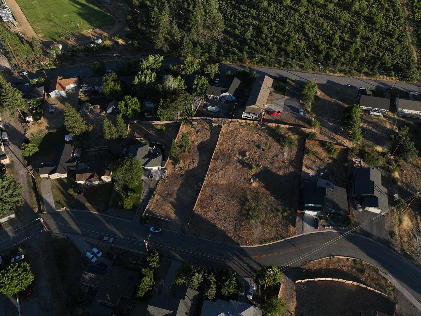 891 S Davis Ave Weed, CA 96094 - Thumbnail 5