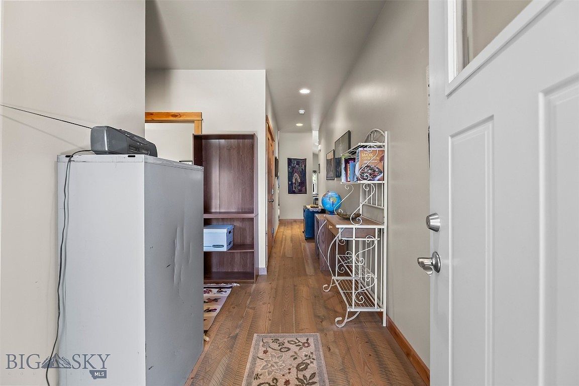 37 Voyager Ln Bozeman, MT 59718 - Thumbnail 5