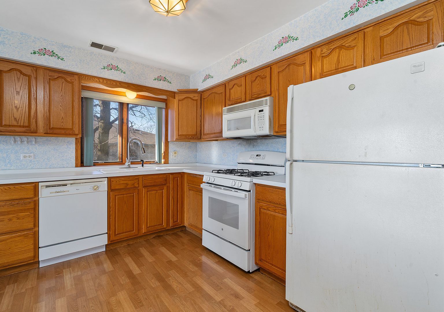 5242 W 79th St APT 3D Burbank, IL 60459 - Thumbnail 5