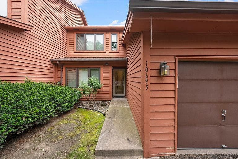 10695 53rd Ave N Plymouth, MN 55442 - Thumbnail 5