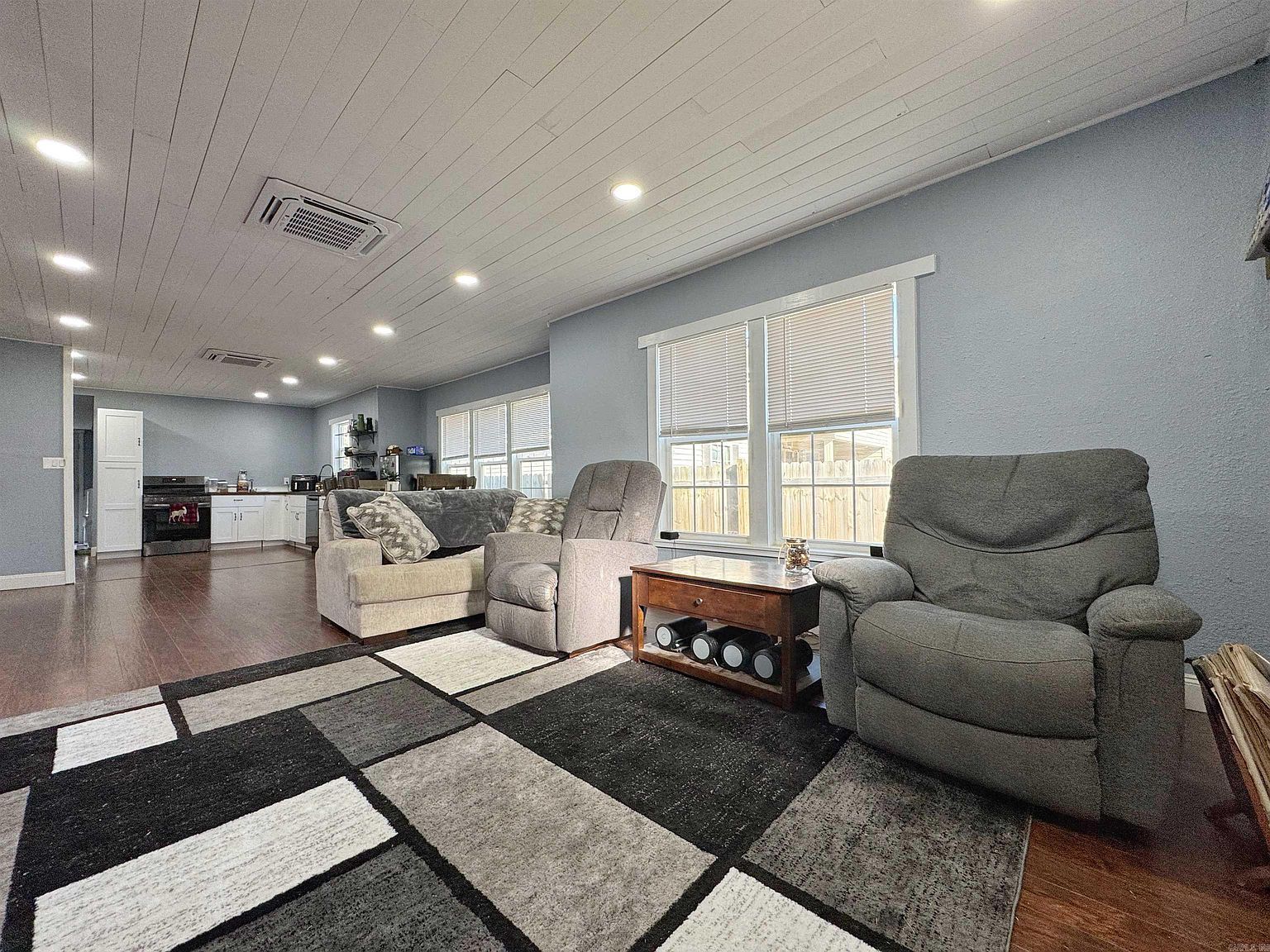 1123 N Greenwich Ave Russellville, AR 72801 - Thumbnail 5