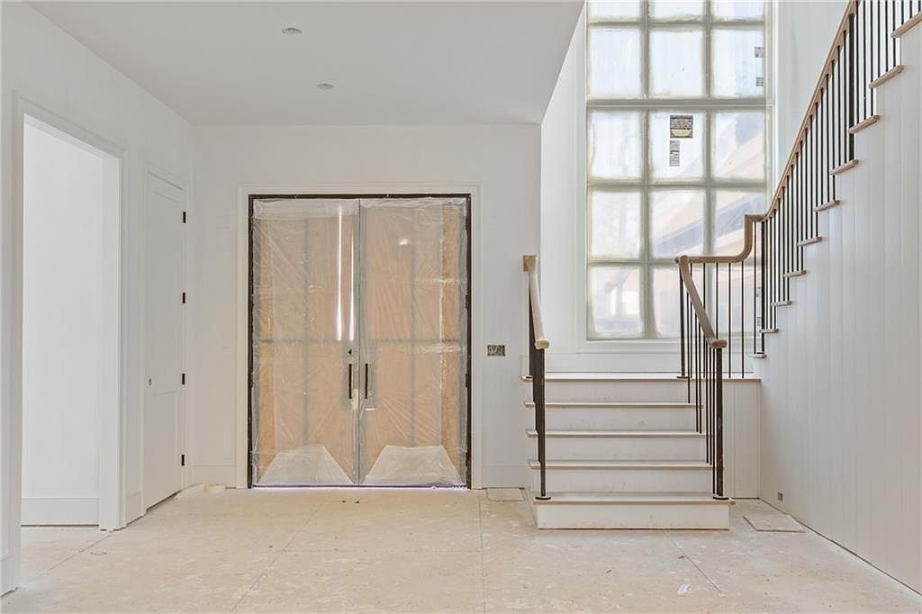 10908 Woodstock Rd Roswell, GA 30075 - Thumbnail 5