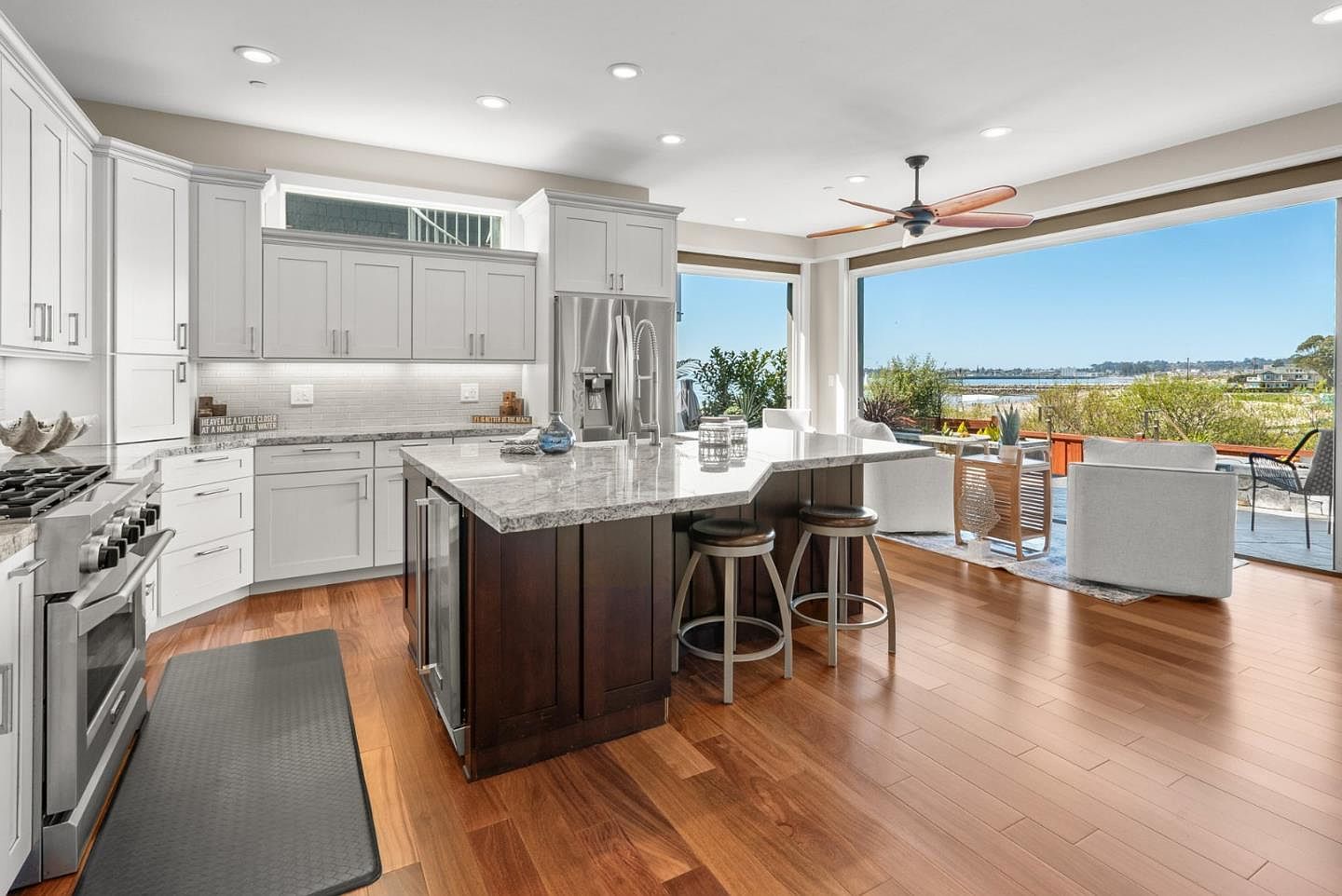 2974 E Cliff Dr Santa Cruz, CA 95062 - Thumbnail 5