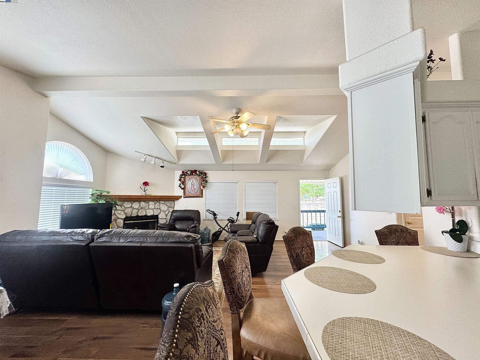 1220 Tasman Dr SPC 39 Sunnyvale, CA 94089 - Thumbnail 5