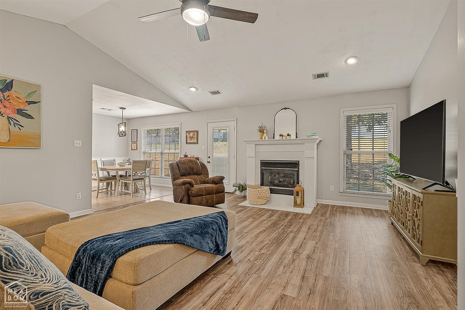 1900 Oakwood Cir Jonesboro, AR 72404 - Thumbnail 5