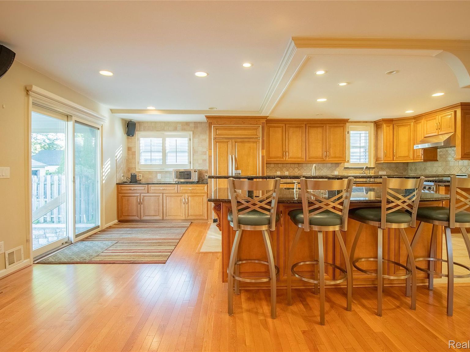 450 Roland Rd Grosse Pointe Farms, MI 48236 - Thumbnail 5