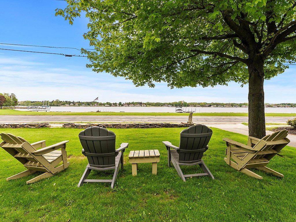 1350 Memorial Dr Sturgeon Bay, WI 54235 - Thumbnail 5