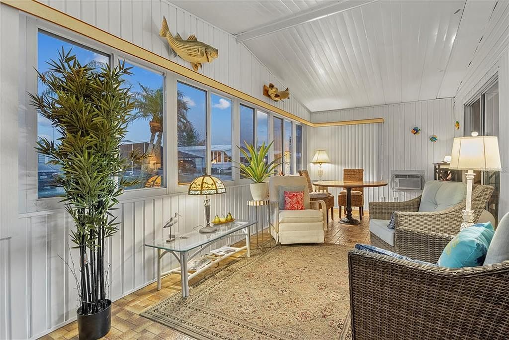 6719 Canterbury Dr NE Winter Haven, FL 33881 - Thumbnail 5