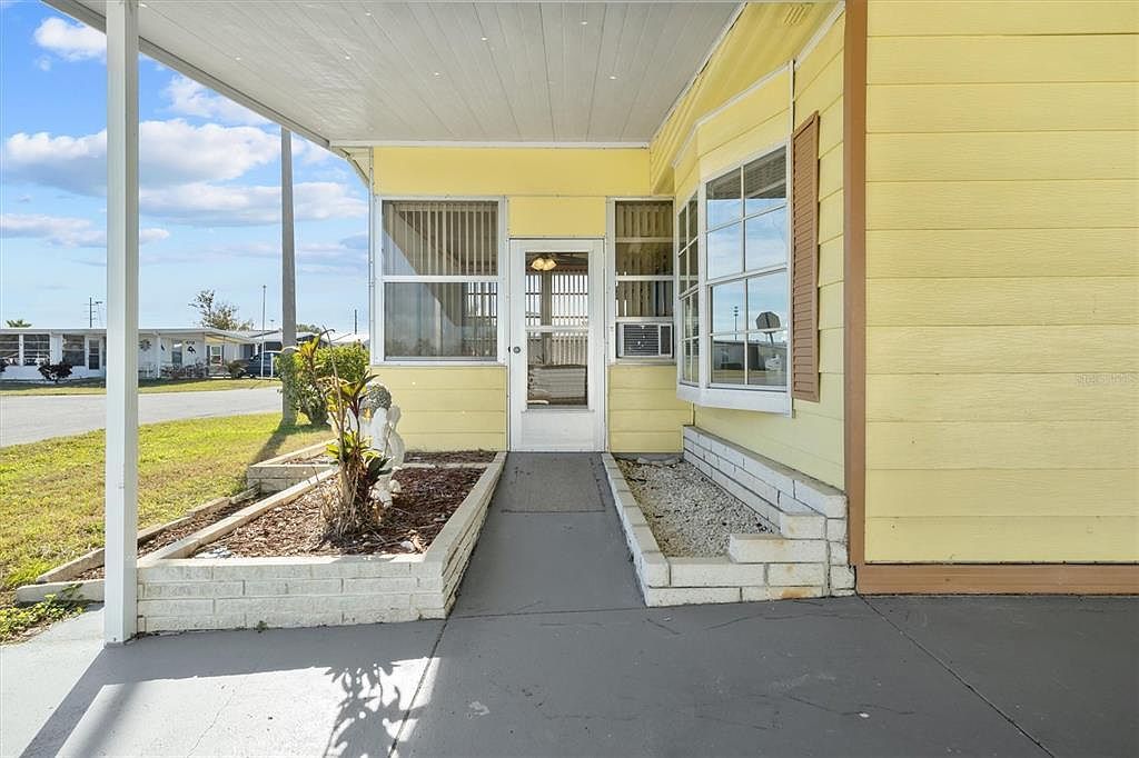 6721 Canterbury Dr NE Winter Haven, FL 33881 - Thumbnail 5