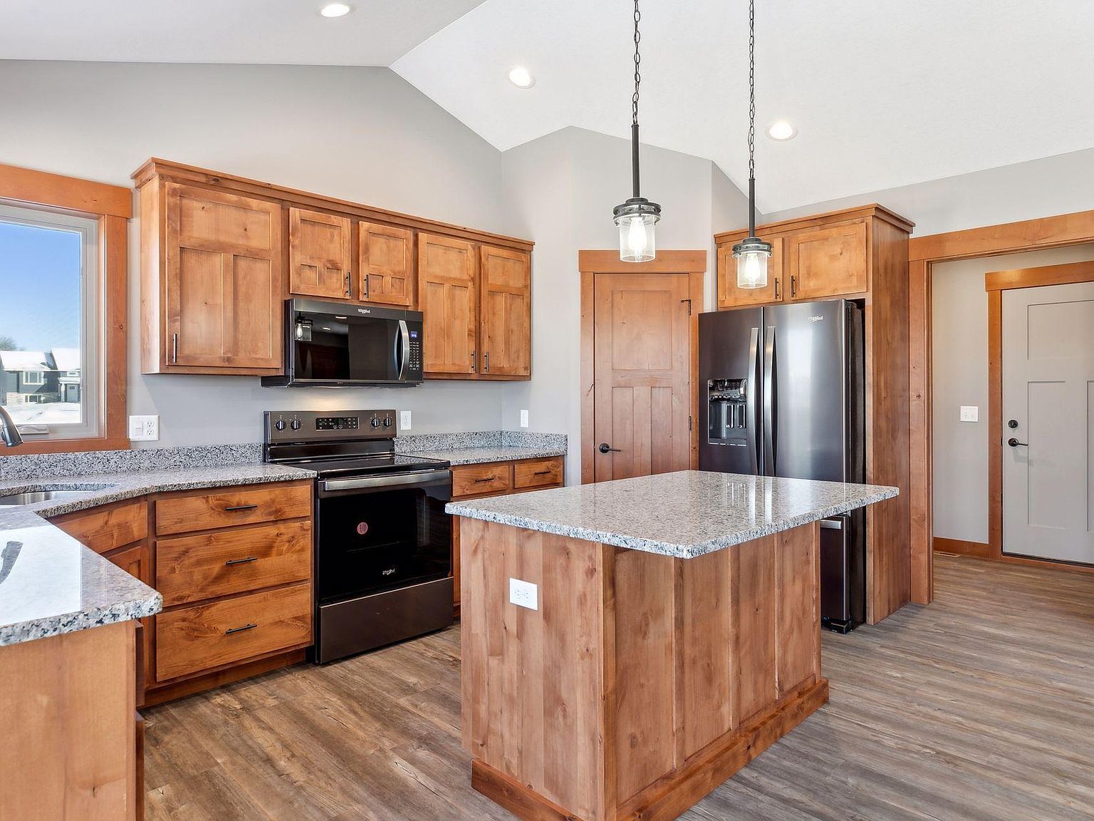 437 Coyote Way New Richmond, WI 54017 - Thumbnail 5