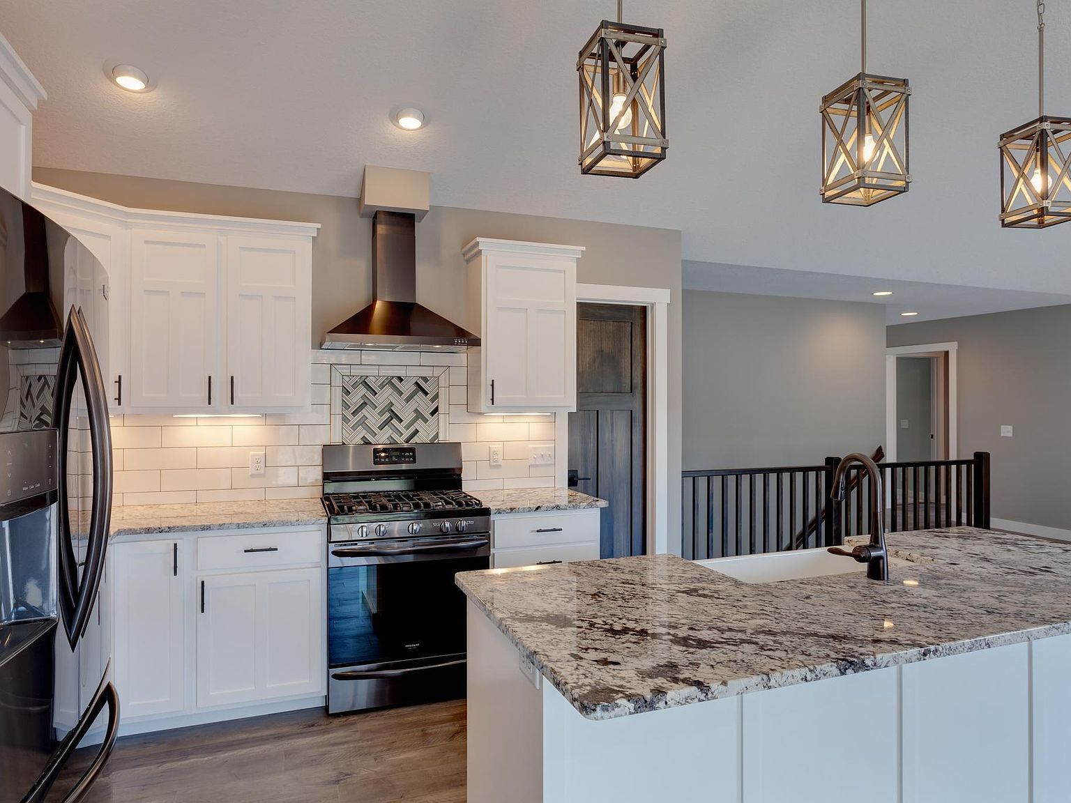 397 Candy Ln River Falls, WI 54022 - Thumbnail 5