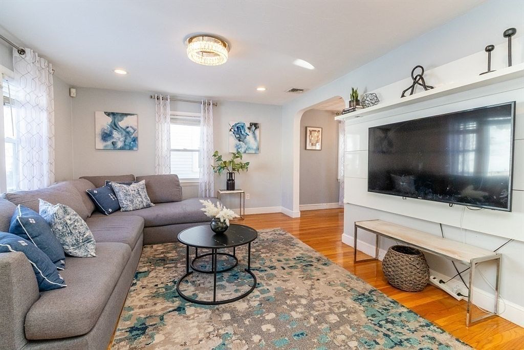 236 Fellsway W Medford, MA 02155 - Thumbnail 5