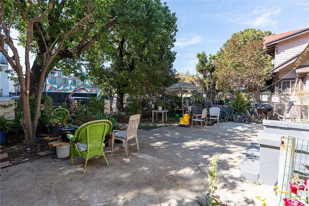 1217 W 39th St Los Angeles, CA 90037 - Thumbnail 5