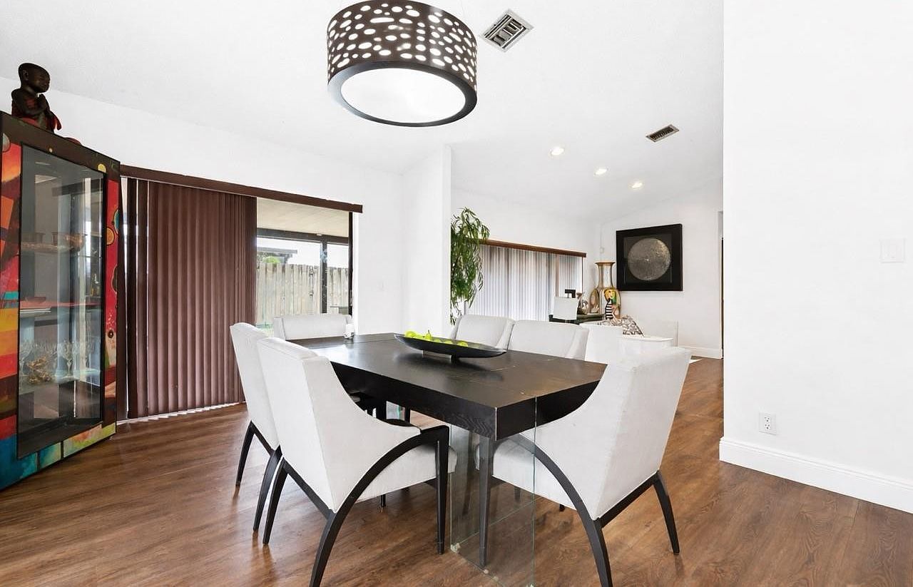 8240 NW 51st Ct Lauderhill, FL 33351 - Thumbnail 5