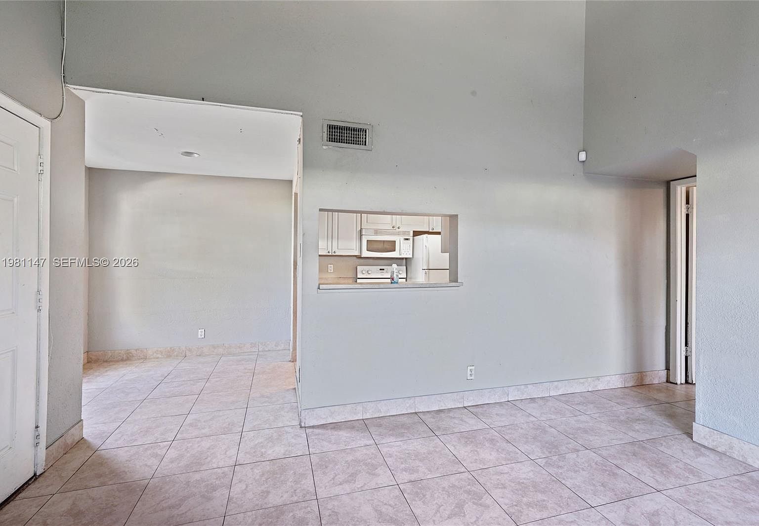 4092 N Pine Island Rd APT 206 Fort Lauderdale, FL 33351 - Thumbnail 5