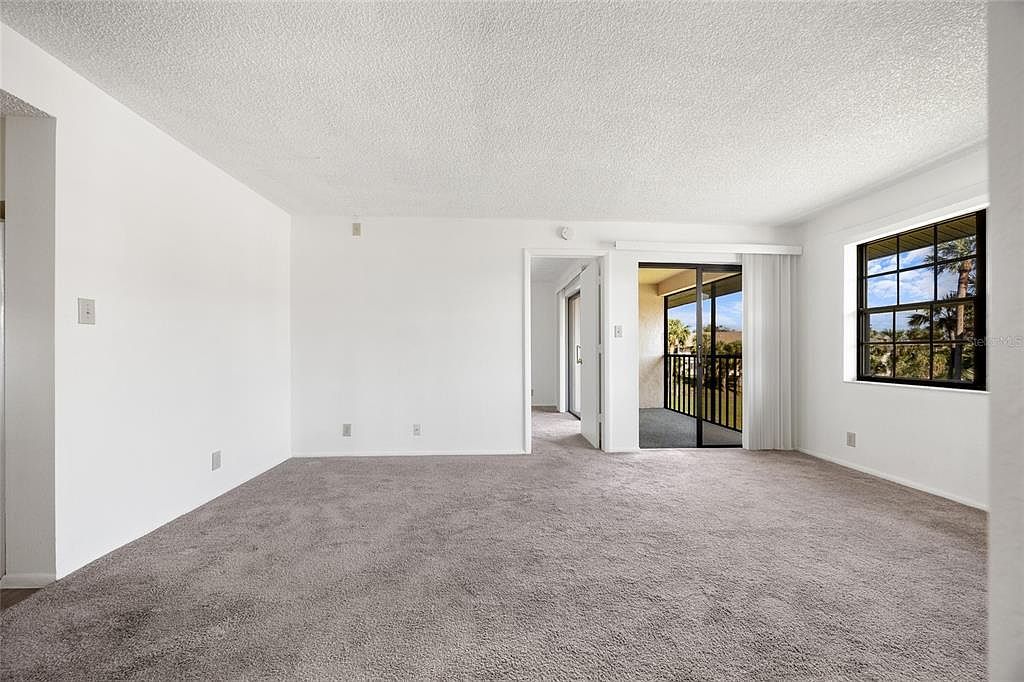 19505 Quesada Ave #EE204 Pt Charlotte, FL 33948 - Thumbnail 5