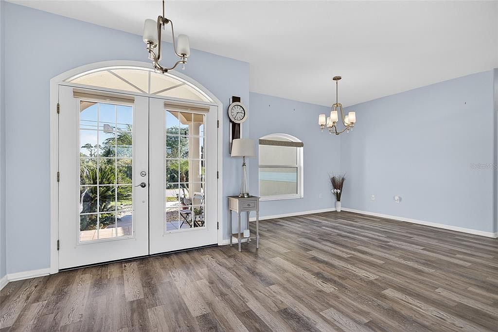 2911 Riverside Dr Punta Gorda, FL 33950 - Thumbnail 5