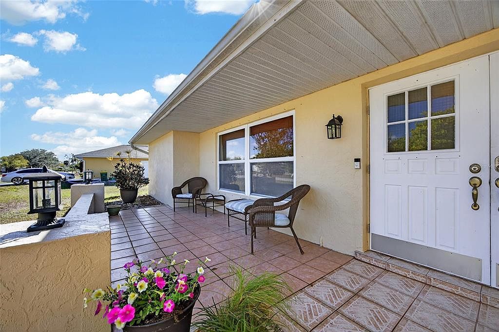 441 Chestnut Ave NW Pt Charlotte, FL 33952 - Thumbnail 5