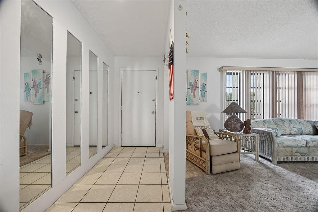 2484 Broad Ranch Dr Pt Charlotte, FL 33948 - Thumbnail 5