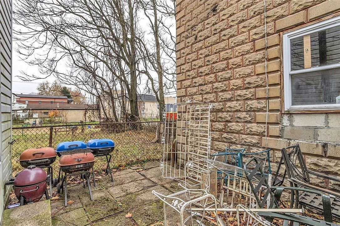 1421 5th Ave Arnold, PA 15068 - Thumbnail 5