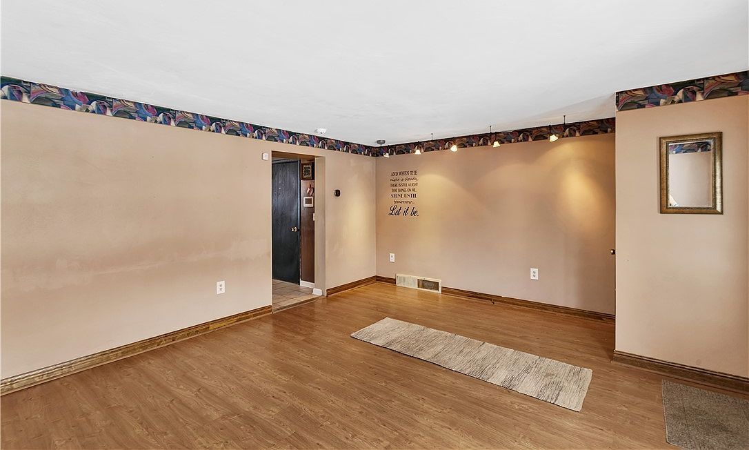 1264 8th Ave Natrona Heights, PA 15065 - Thumbnail 5