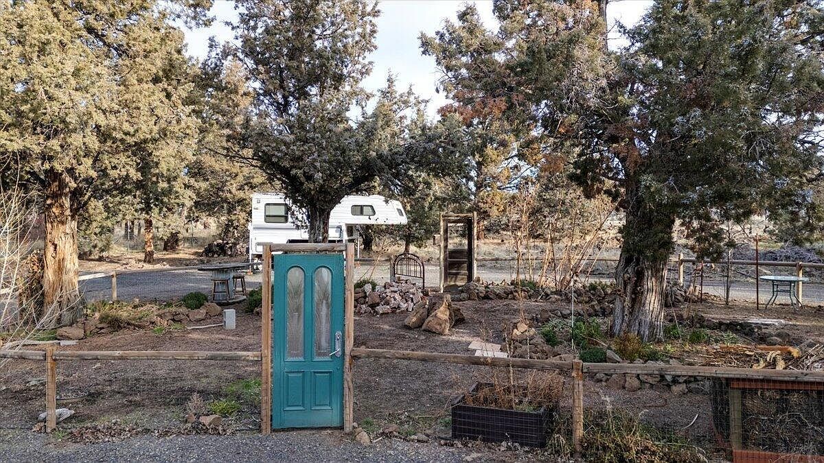 12313 SW Lords Pl Terrebonne, OR 97760 - Thumbnail 5