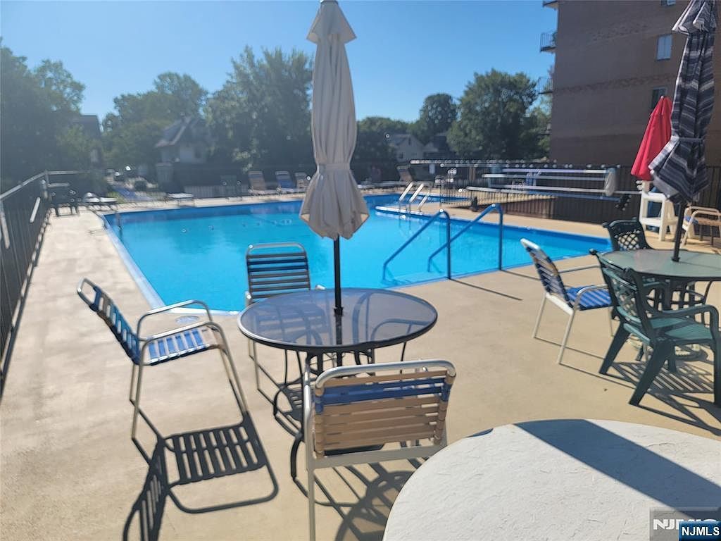 265 Main St APT 206 Ridgefield Park, NJ 07660 - Thumbnail 5