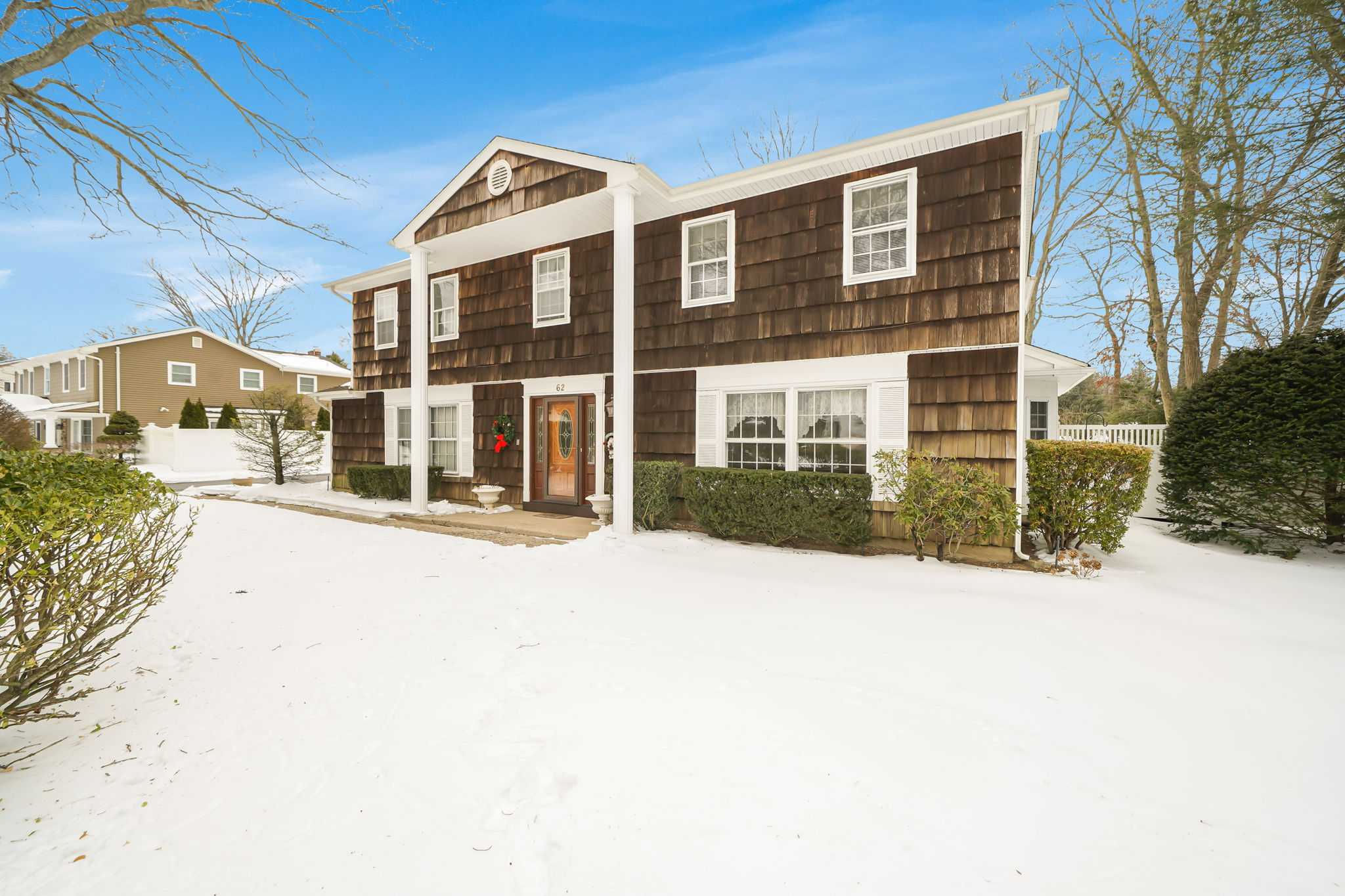 62 Canterbury Drive, Hauppauge, NY, USA, 11788 - Thumbnail 5