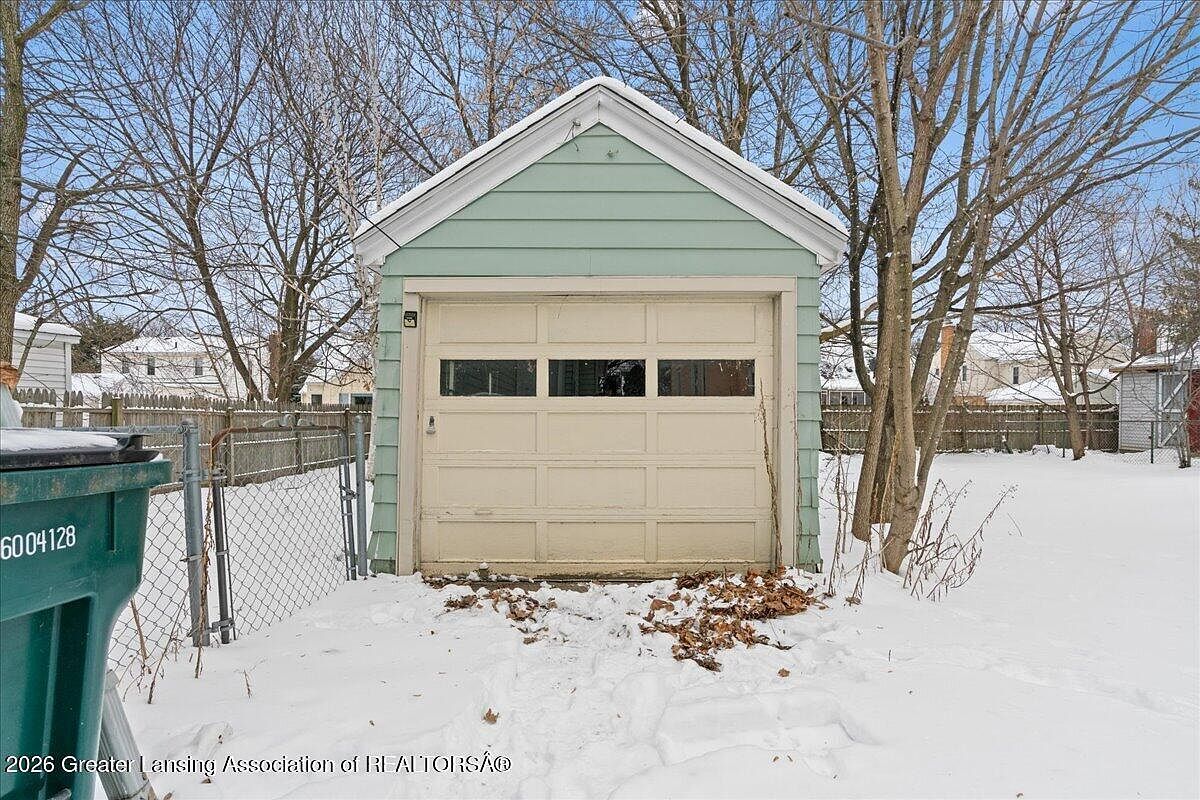 713 N Francis Ave Lansing, MI 48912 - Thumbnail 5