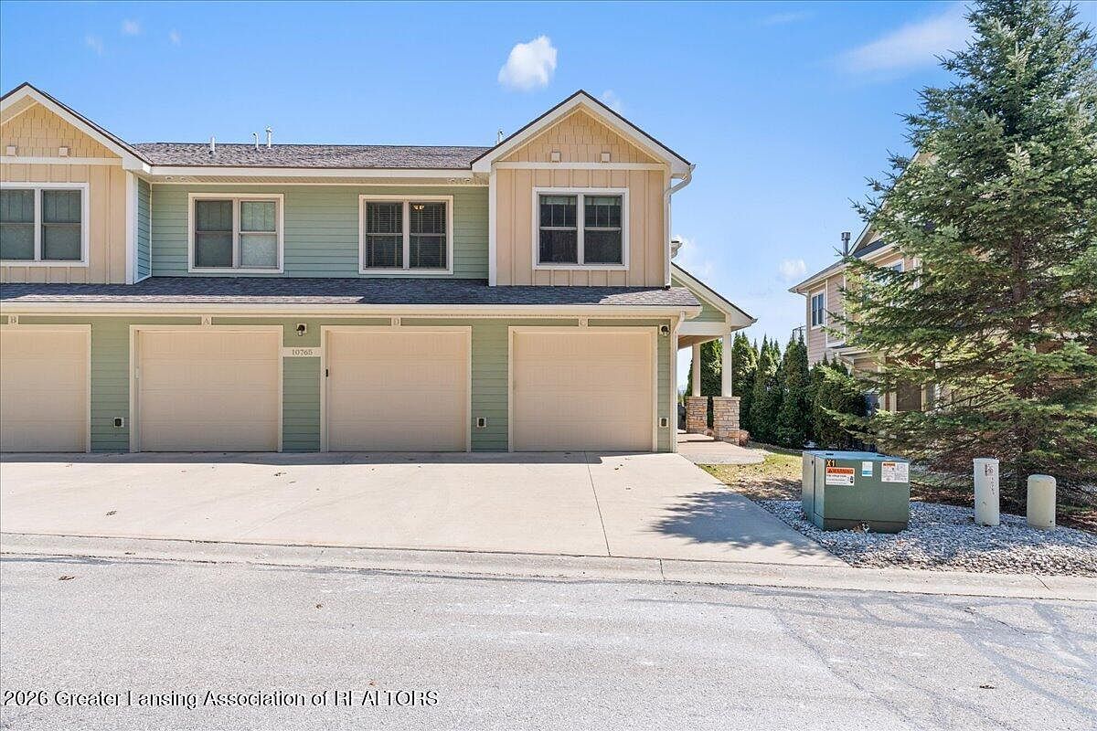 10765 Pine Bluff Dr #7-C Traverse City, MI 49684 - Thumbnail 5