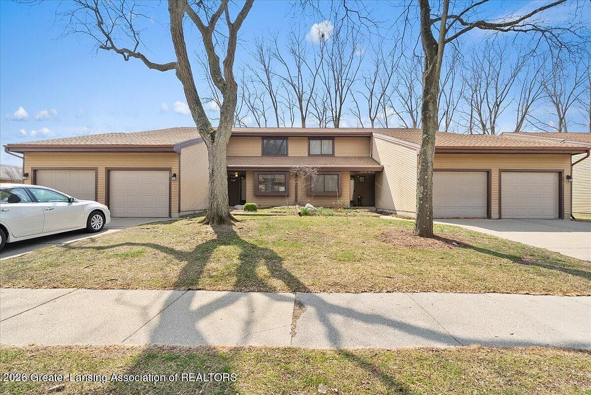 2022 E Provincial House Dr Lansing, MI 48910 - Thumbnail 5