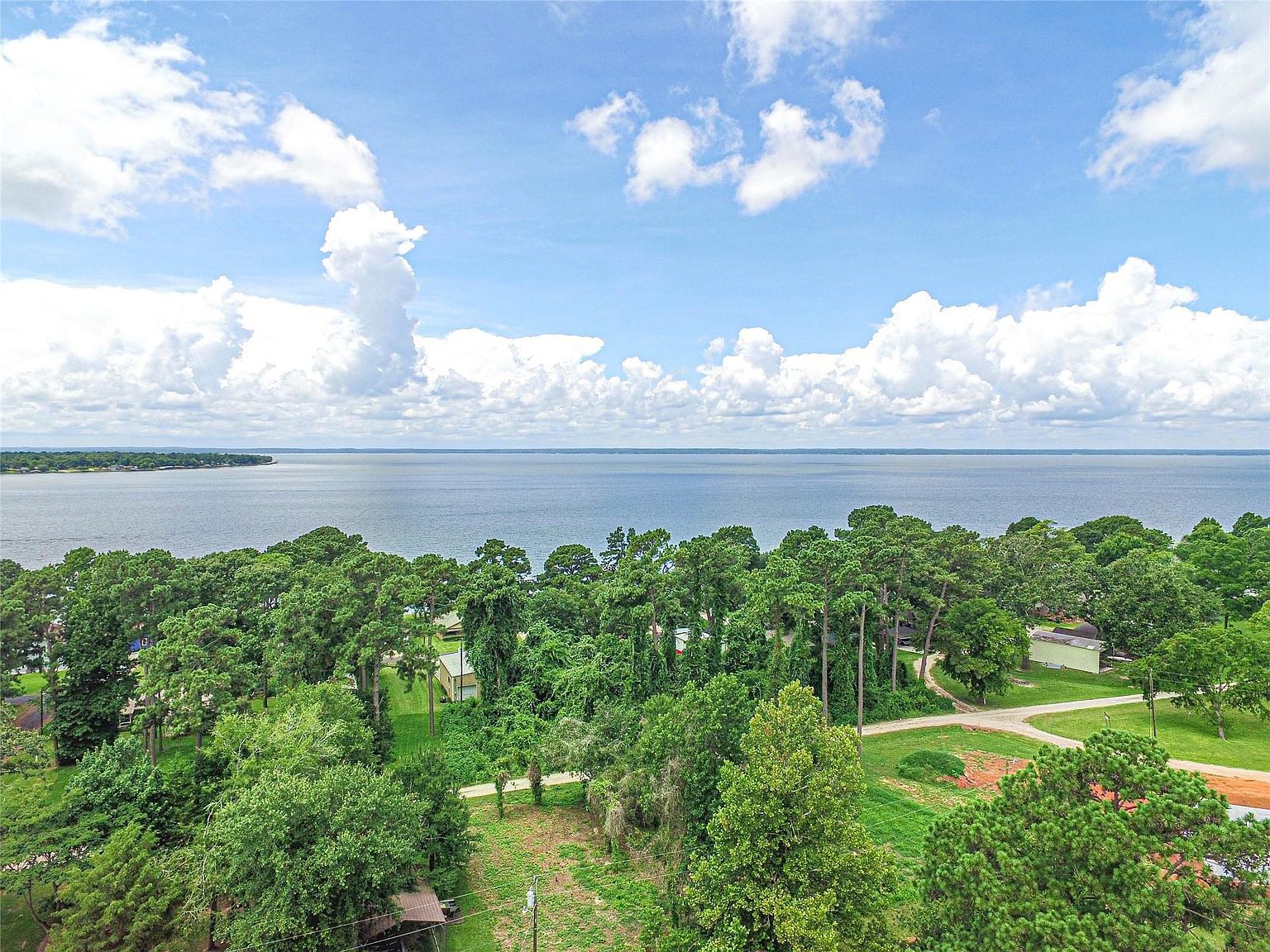 1239 Indian Hill Blvd Livingston, TX 77351 - Thumbnail 5