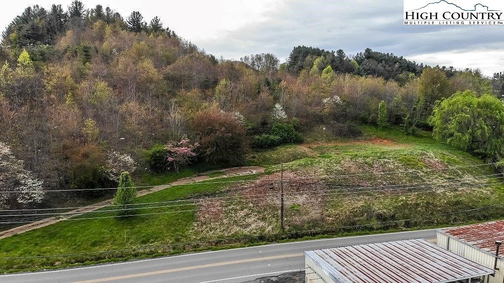 116 Beaver Creek School Rd West Jefferson, NC 28694 - Thumbnail 5