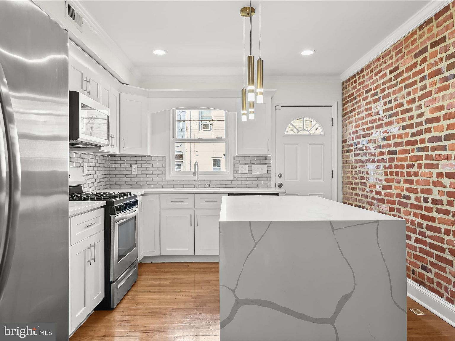 404 N Robinson St Baltimore, MD 21224 - Thumbnail 5