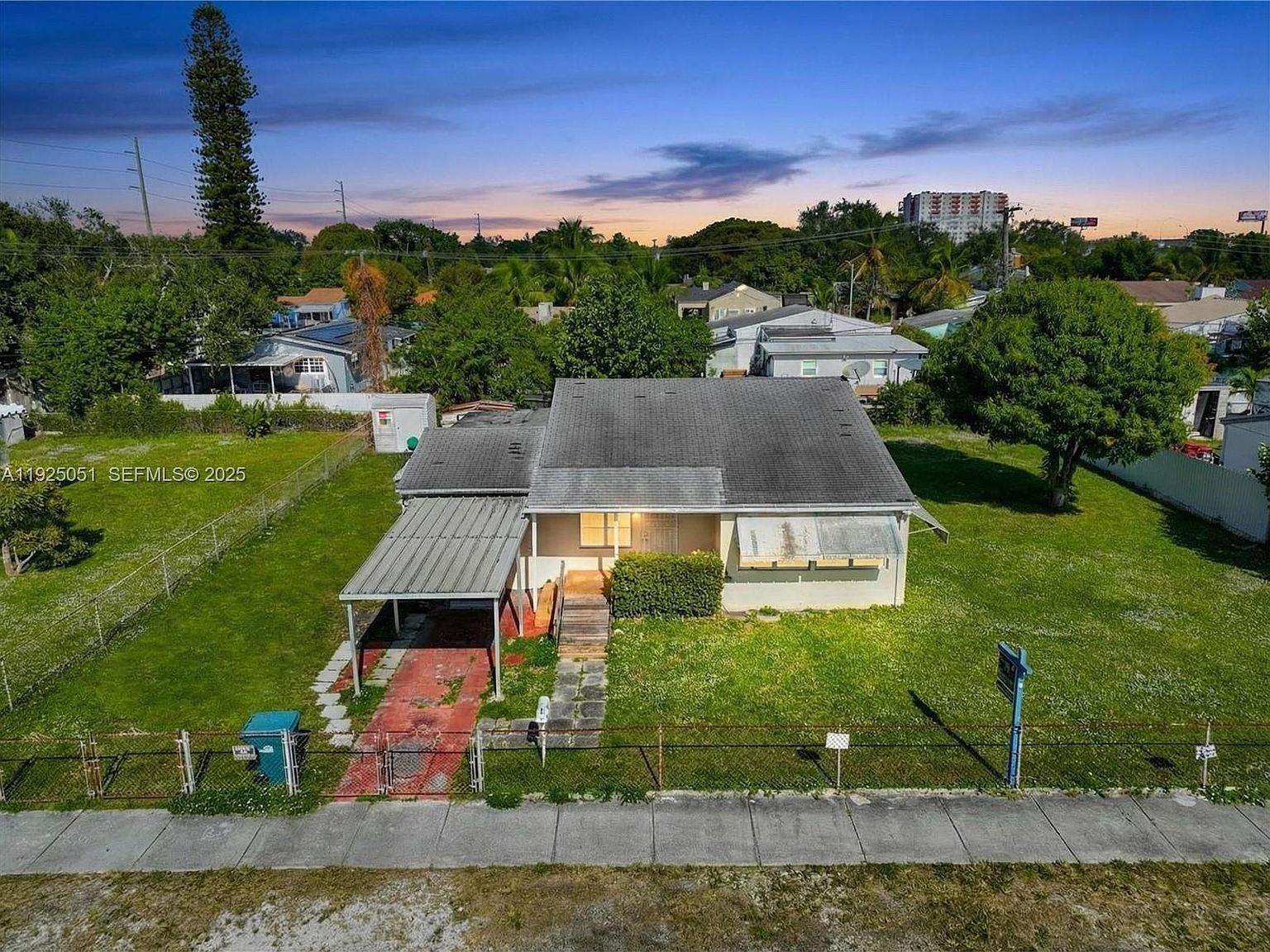 761 NW 74th St Miami, FL 33150 - Thumbnail 5