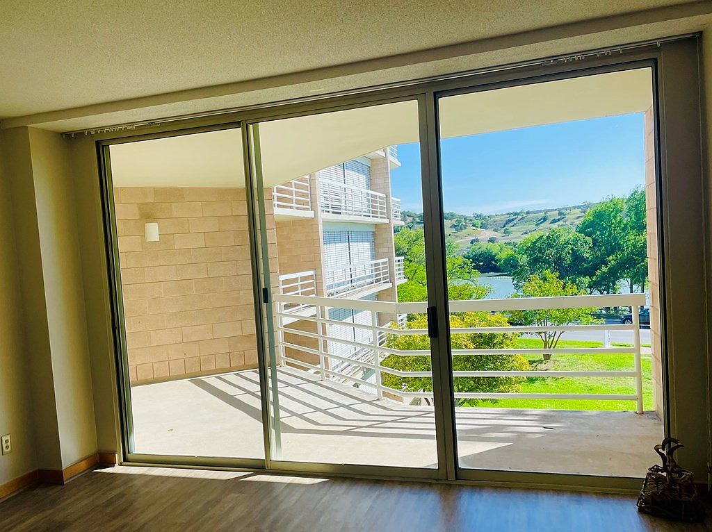 1012-3B Guadalupe St Kerrville, TX 78028 - Thumbnail 5