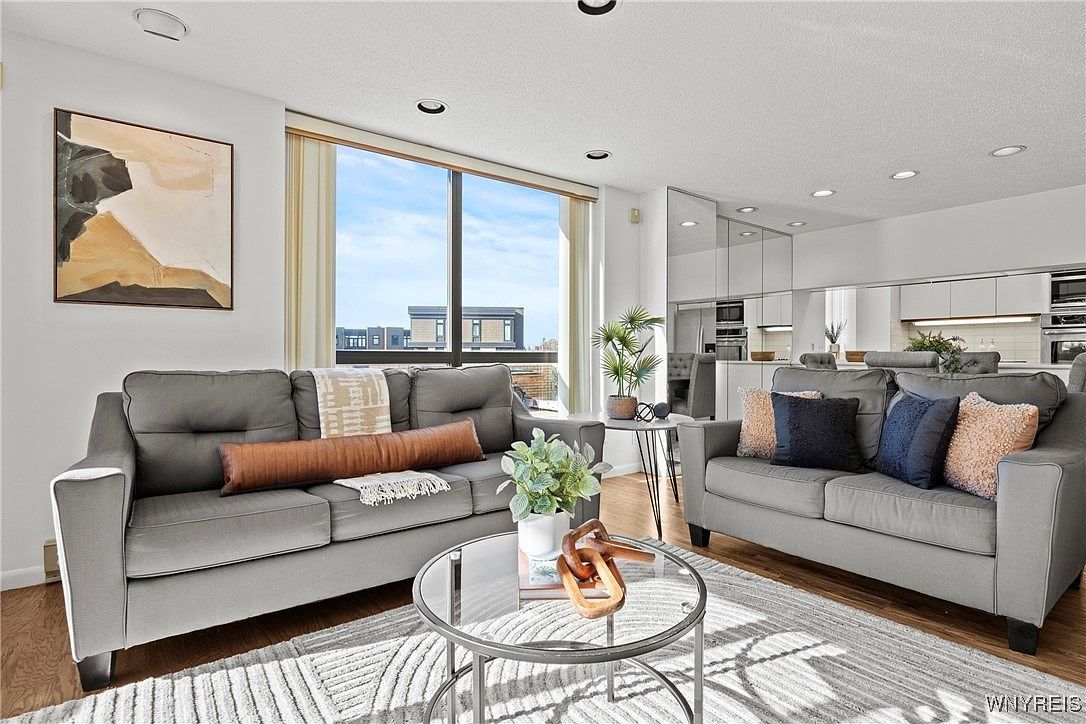 201 Admirals Walk Cir #201 Buffalo, NY 14202 - Thumbnail 5