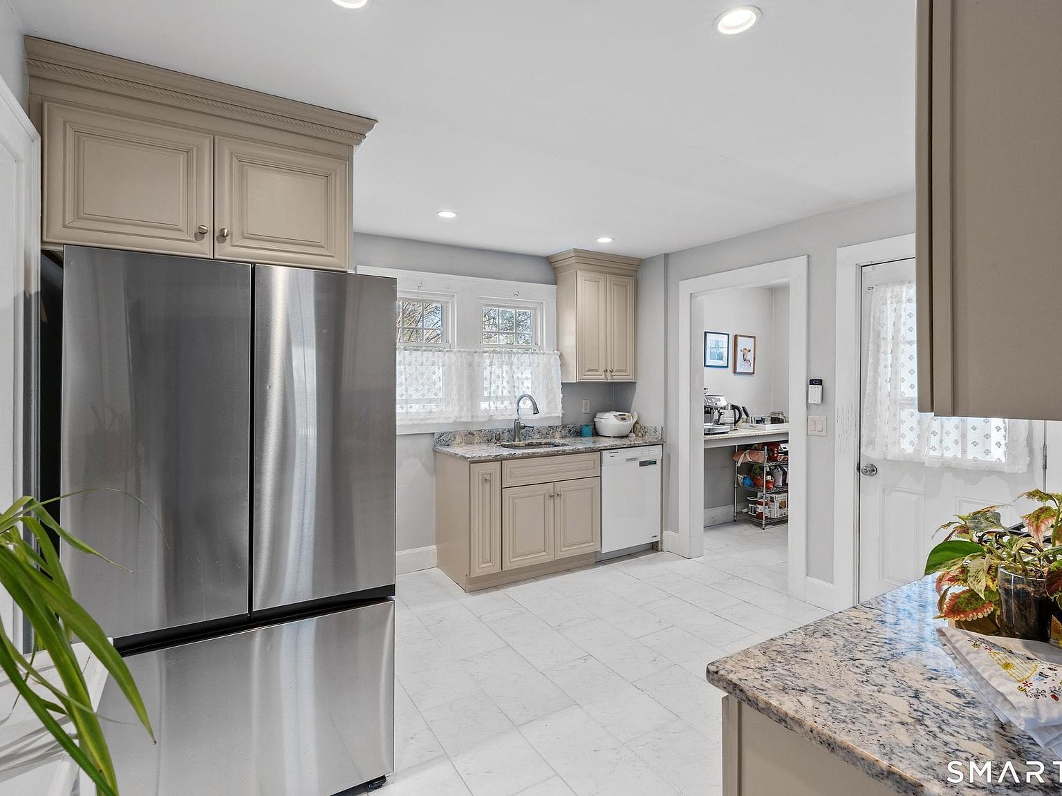 18 Giddings Ave Windsor, CT 06095 - Thumbnail 5