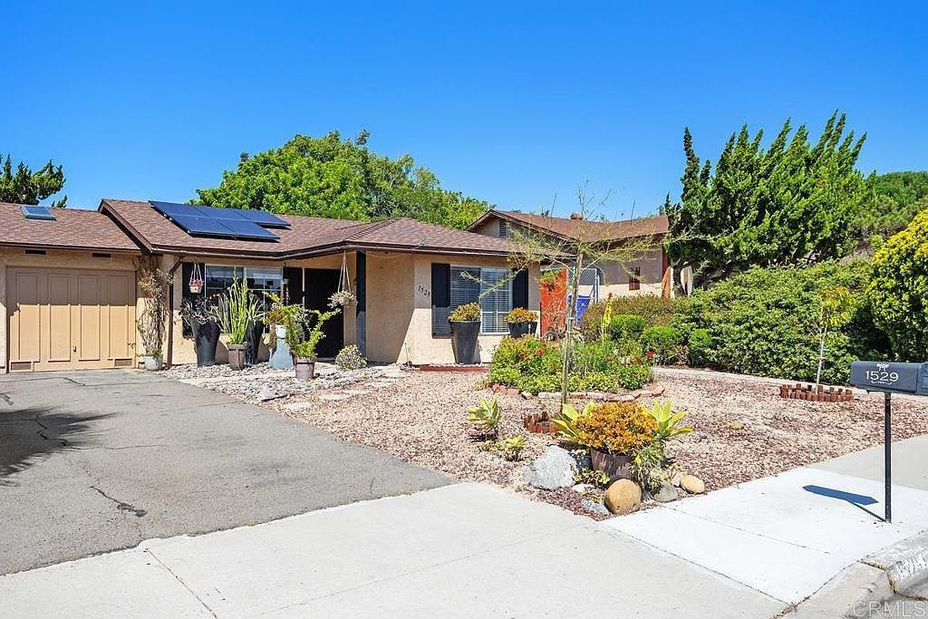 1529 Temple Heights Dr Oceanside, CA 92056 - Thumbnail 5