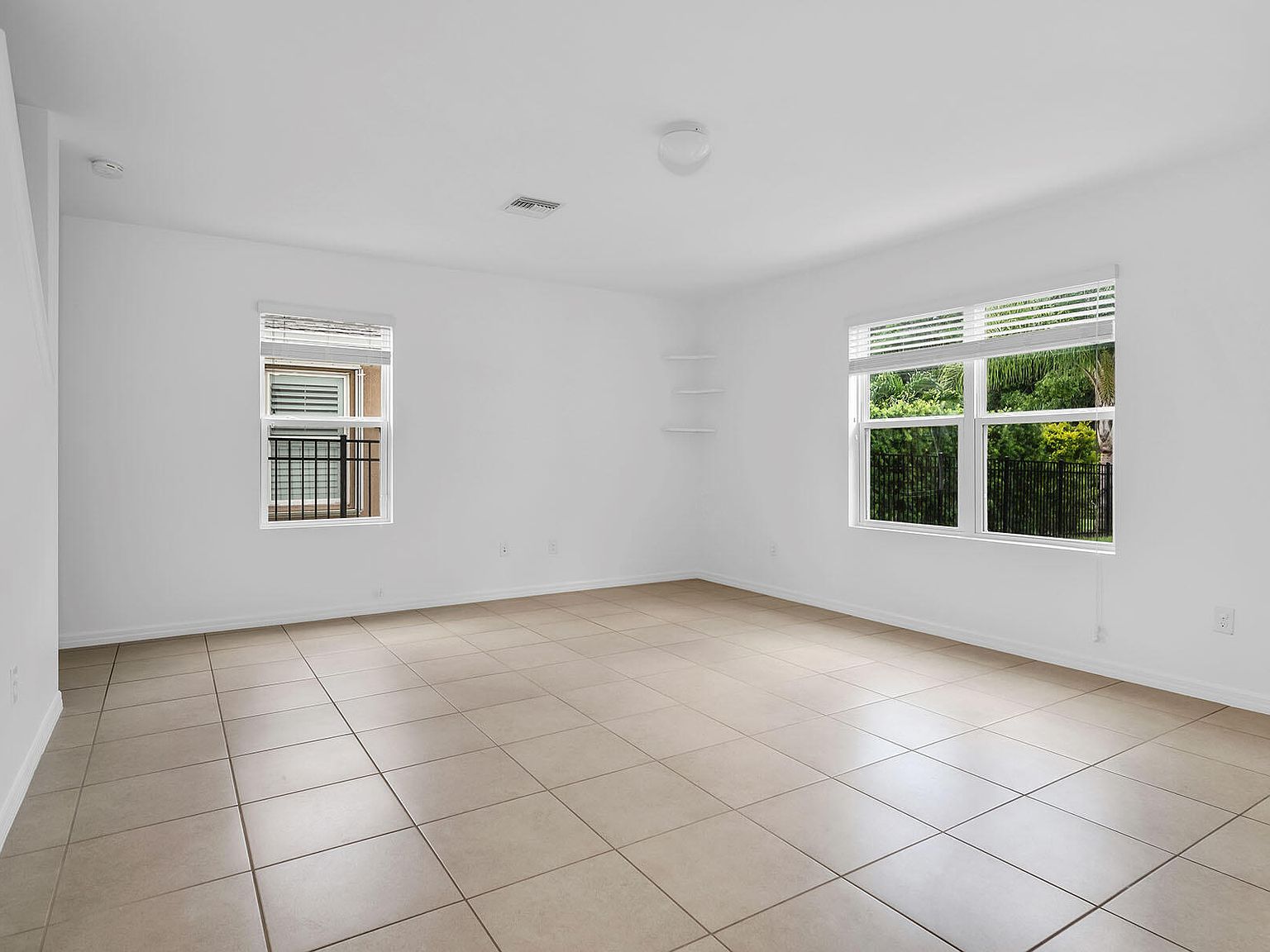 26974 Wildwood Pines Ln Bonita Springs, FL 34135 - Thumbnail 5