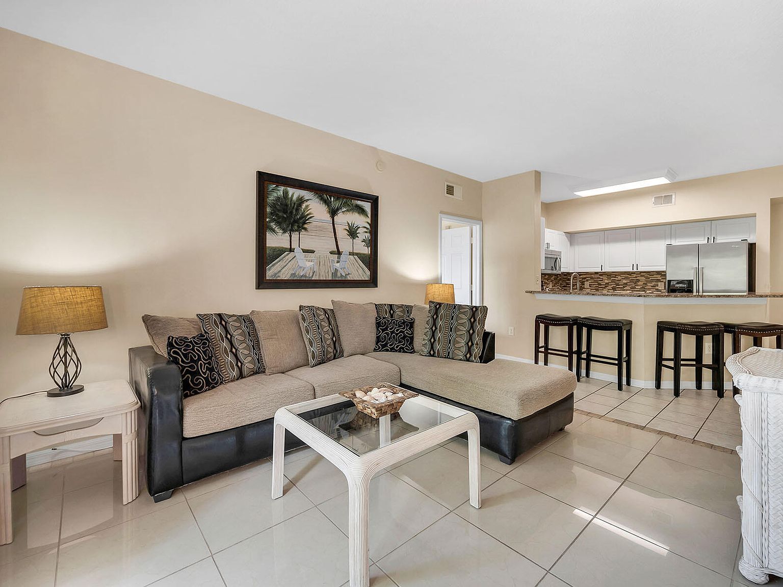 15605 Ocean Walk Cir APT 203 Fort Myers, FL 33908 - Thumbnail 5