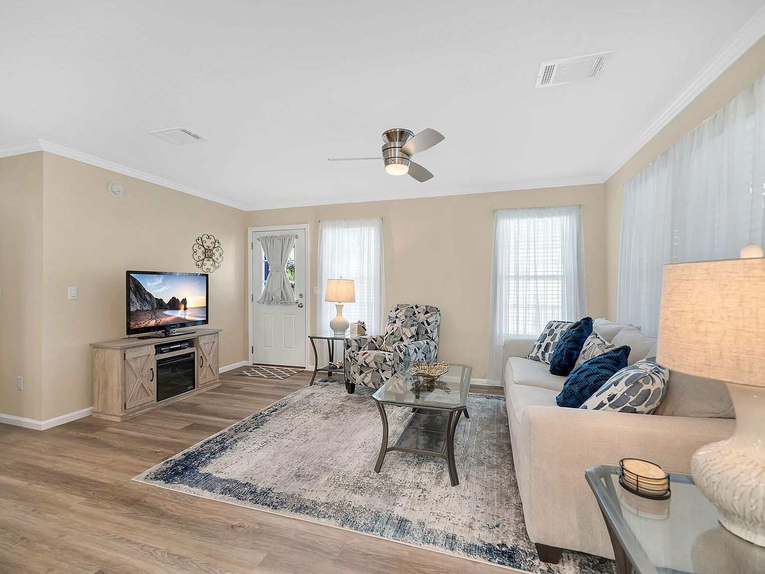 1113 Diamond Lake Cir Naples, FL 34114 - Thumbnail 5