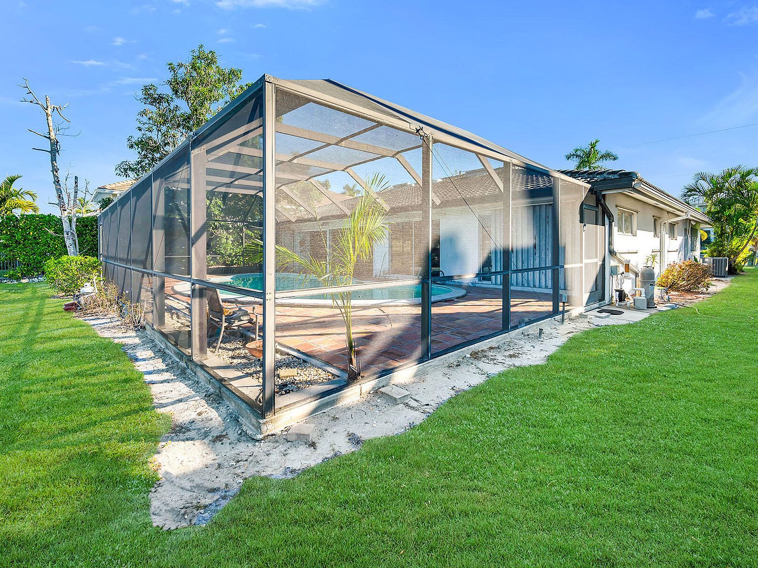 2170 Snook Dr Naples, FL 34102 - Thumbnail 5