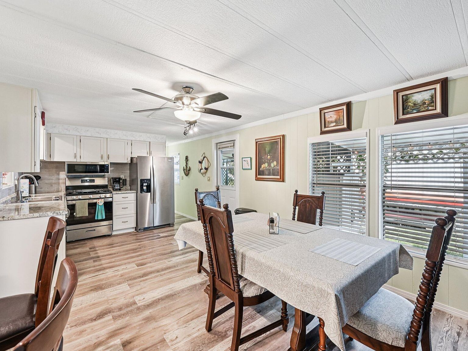 4756 NE Blue Heron Ln Jensen Beach, FL 34957 - Thumbnail 5