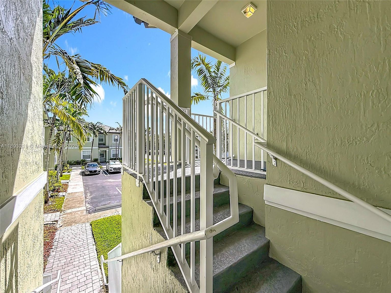 2935 SE 1st Dr UNIT 21 Homestead, FL 33033 - Thumbnail 5